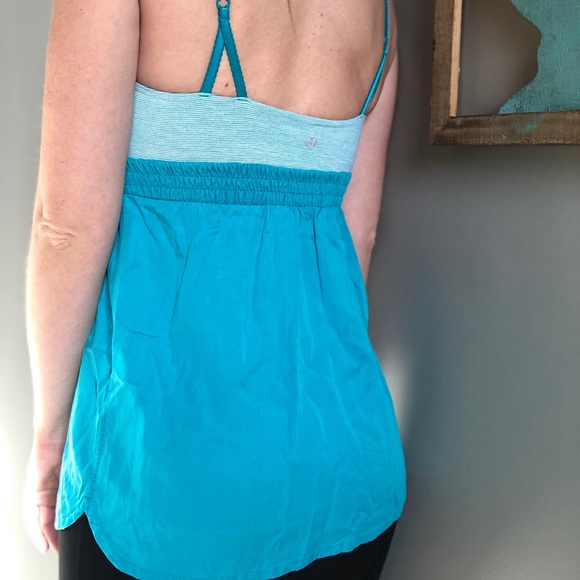Lululemon Flowy Workout Top - Picture 4 of 8